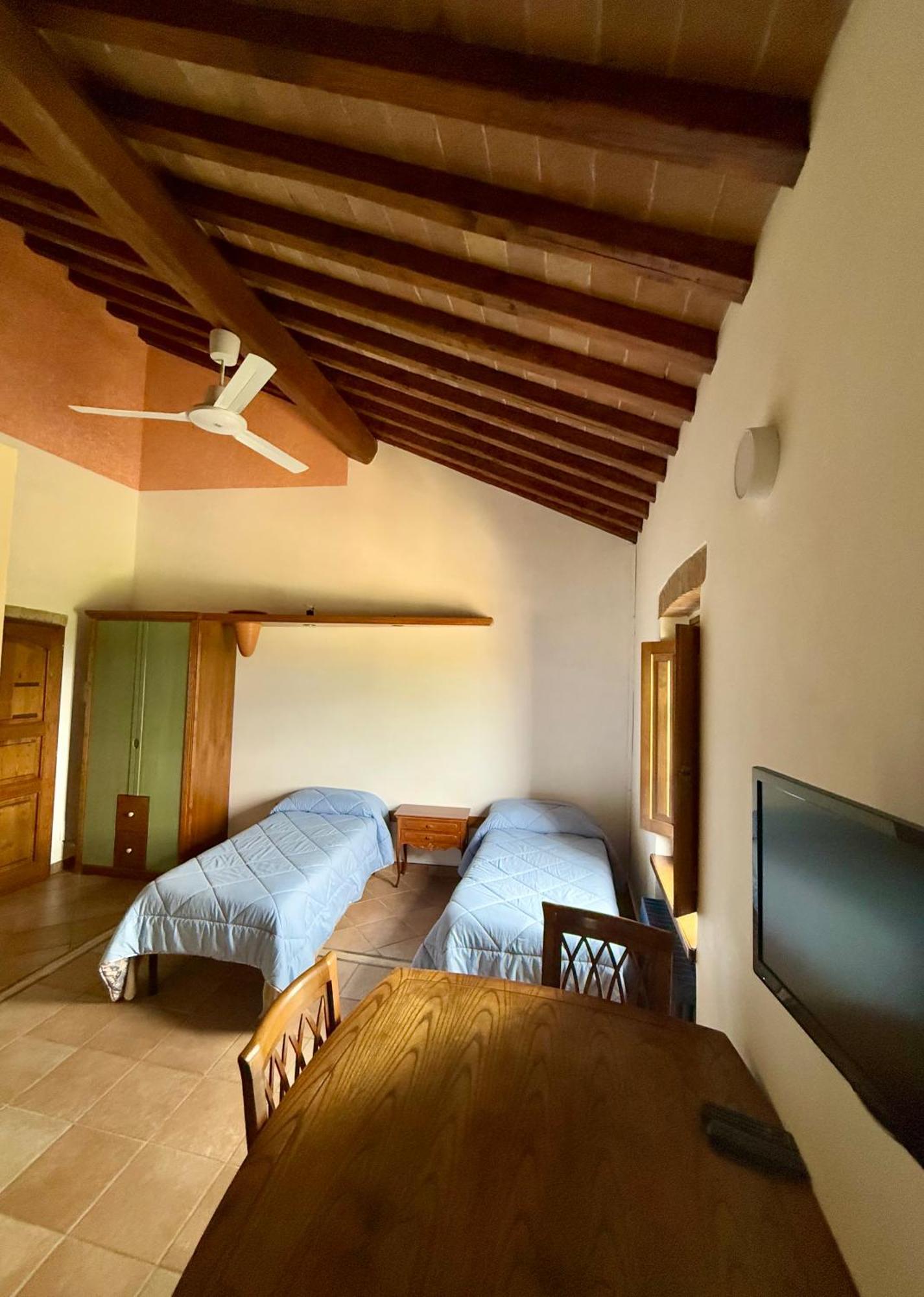 Bed & Breakfast Casale Gregoriano And Apartaments San Gimignano Exterior photo